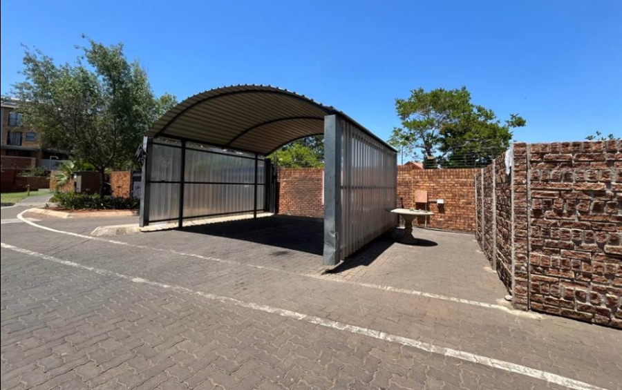 2 Bedroom Property for Sale in Montana Gauteng