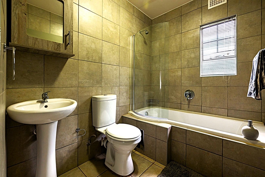 2 Bedroom Property for Sale in Montana Gauteng