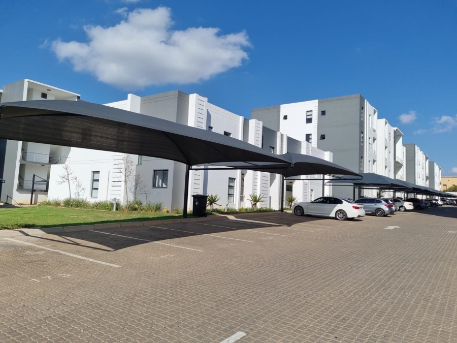 2 Bedroom Property for Sale in Erand Gardens Gauteng