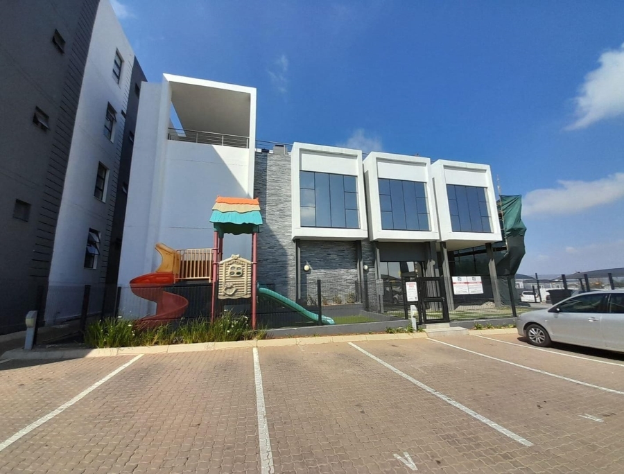 2 Bedroom Property for Sale in Erand Gardens Gauteng