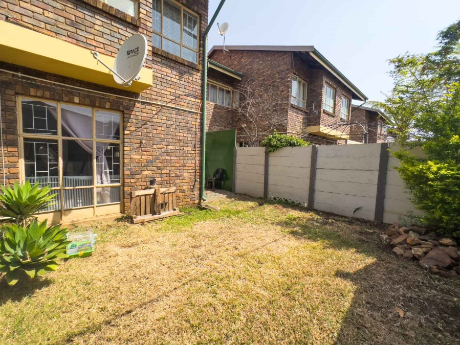 2 Bedroom Property for Sale in Wonderboom Gauteng