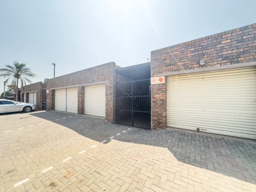 2 Bedroom Property for Sale in Wonderboom Gauteng