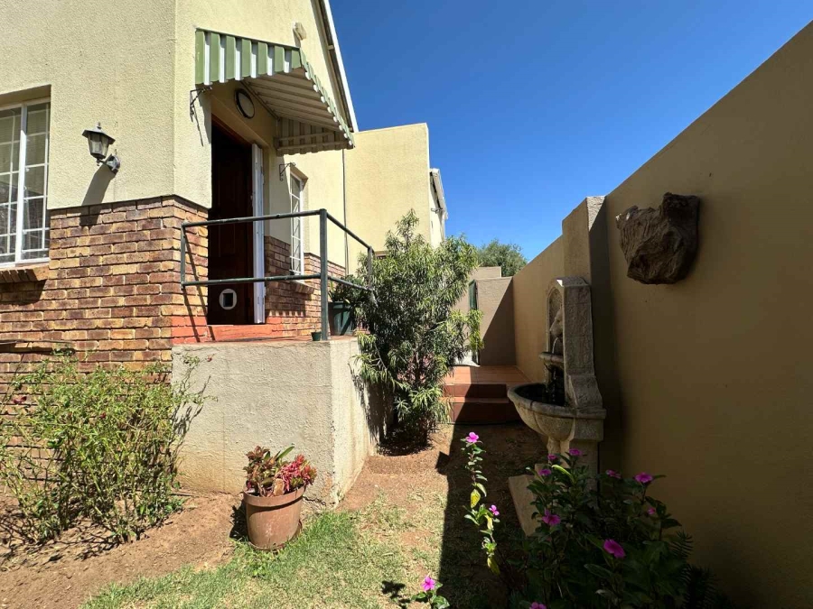 3 Bedroom Property for Sale in Radiokop Gauteng