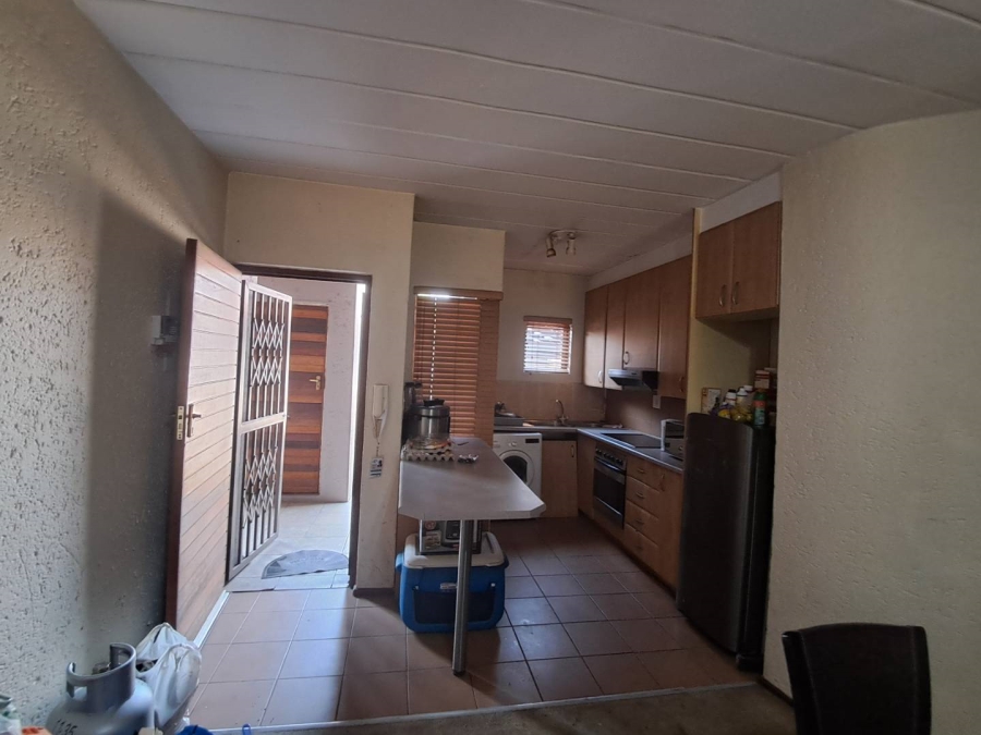 2 Bedroom Property for Sale in Woodmead Gauteng