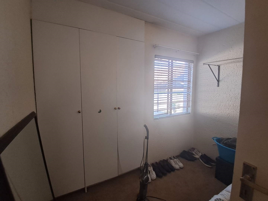 2 Bedroom Property for Sale in Woodmead Gauteng