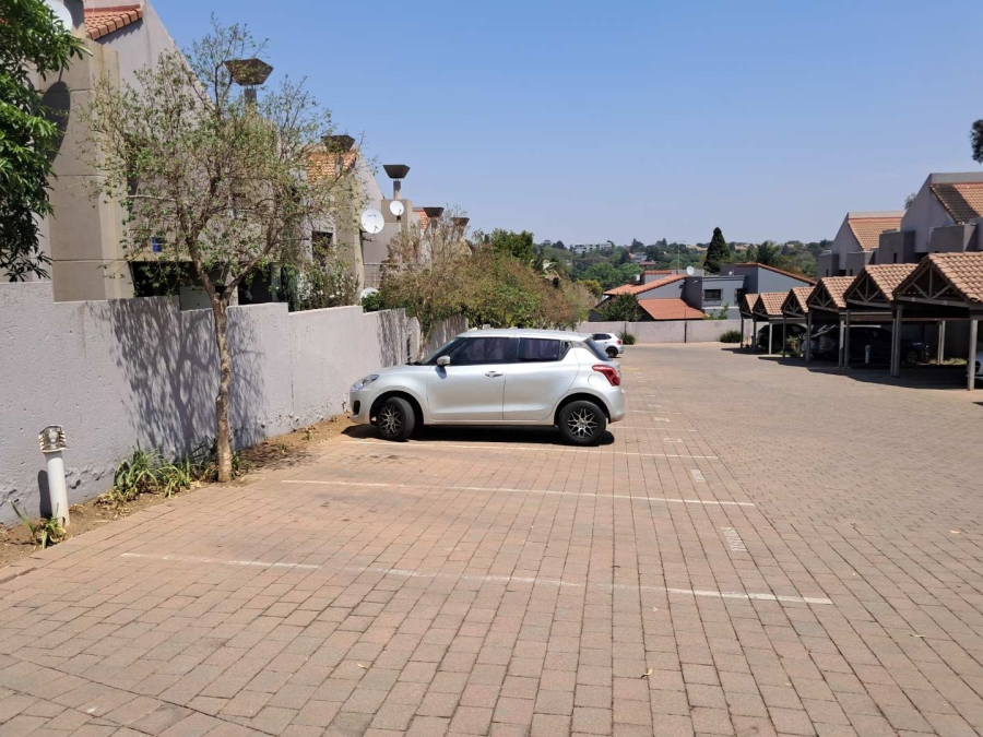 2 Bedroom Property for Sale in Woodmead Gauteng