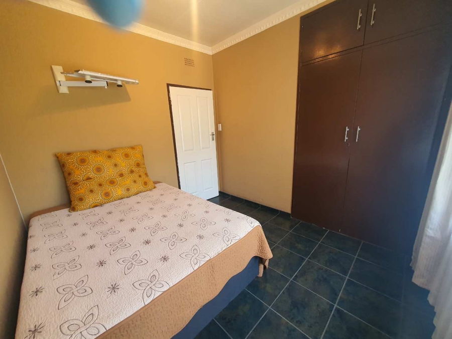 3 Bedroom Property for Sale in Brackendowns Gauteng