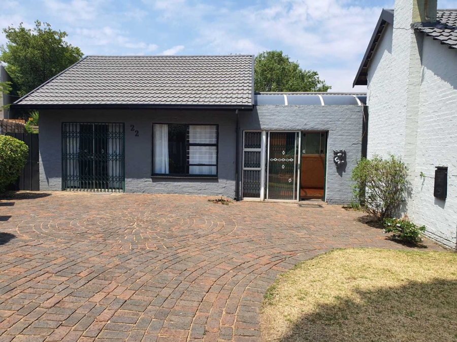 3 Bedroom Property for Sale in Brackendowns Gauteng