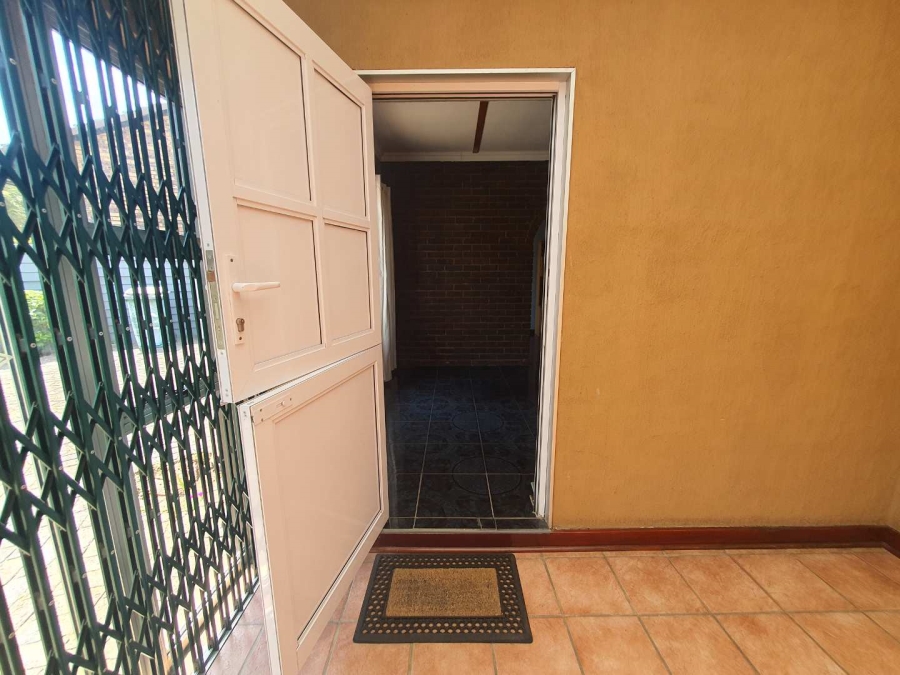 3 Bedroom Property for Sale in Brackendowns Gauteng