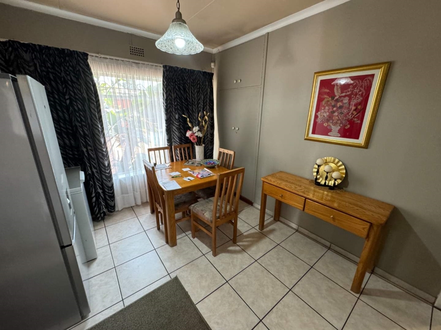 4 Bedroom Property for Sale in Brackendowns Gauteng