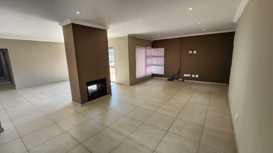 4 Bedroom Property for Sale in Brackenhurst Gauteng