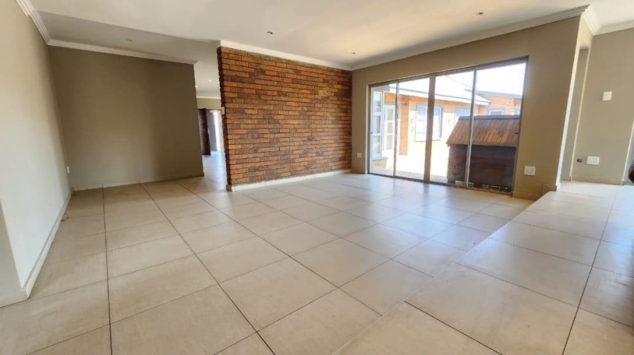 4 Bedroom Property for Sale in Brackenhurst Gauteng