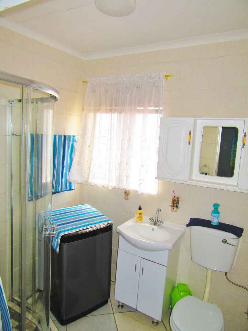 1 Bedroom Property for Sale in Casseldale Gauteng