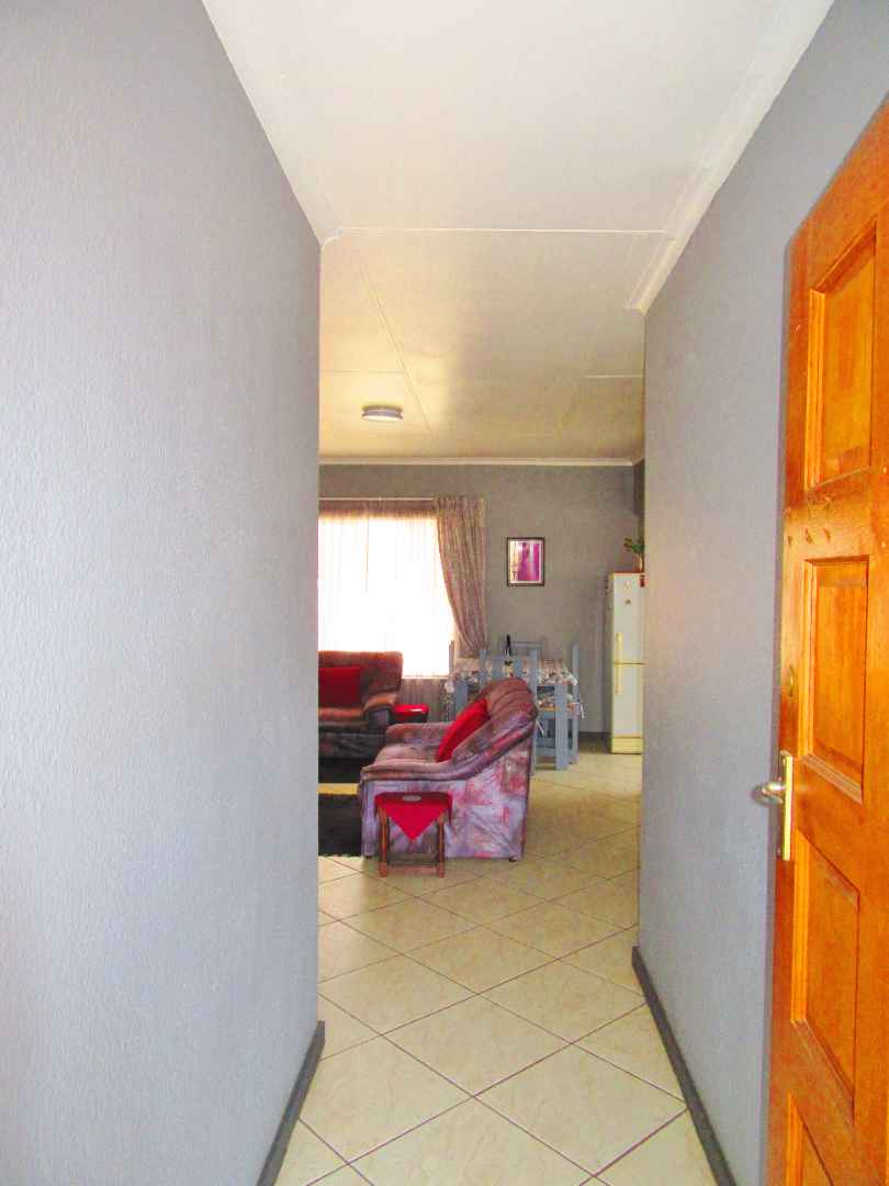 1 Bedroom Property for Sale in Casseldale Gauteng