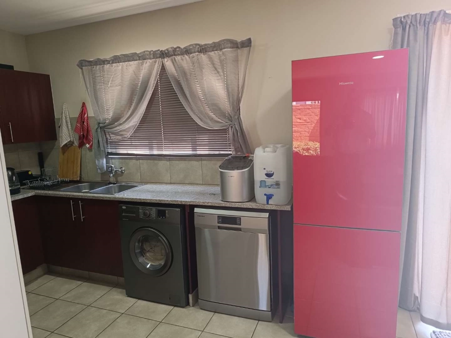 3 Bedroom Property for Sale in Kosmosdal Gauteng