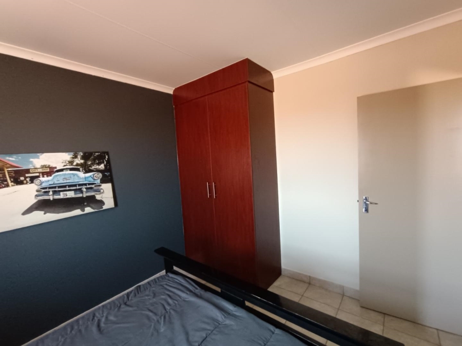 3 Bedroom Property for Sale in Kosmosdal Gauteng