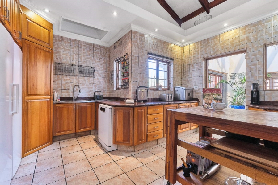 6 Bedroom Property for Sale in Bryanston Gauteng