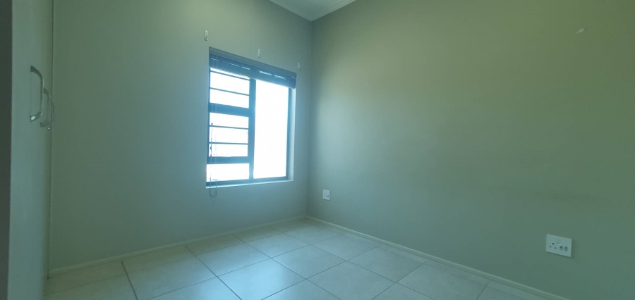 To Let 3 Bedroom Property for Rent in Vorna Valley Gauteng