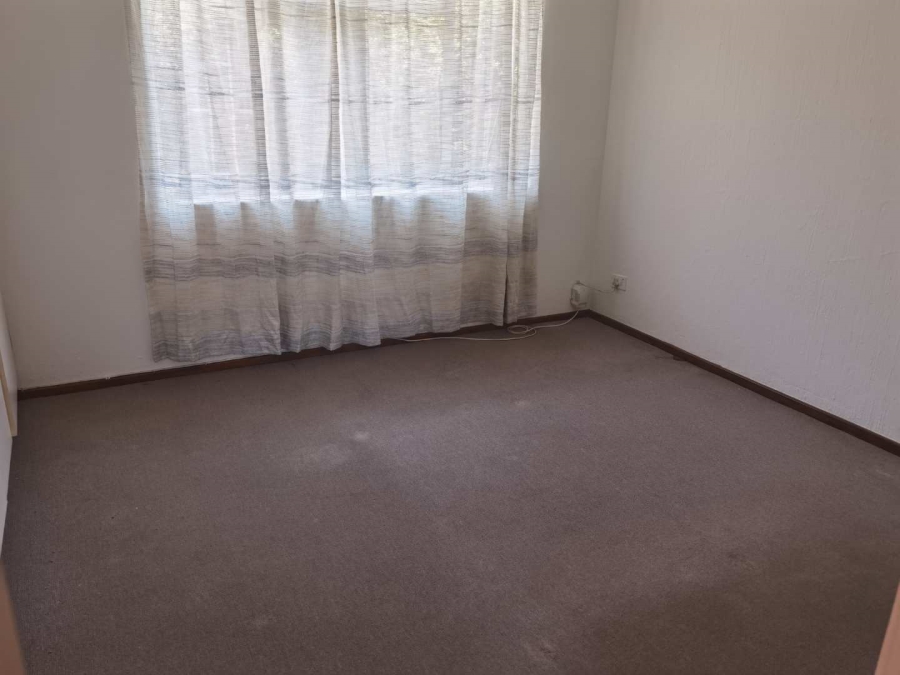 1 Bedroom Property for Sale in Birchleigh Gauteng