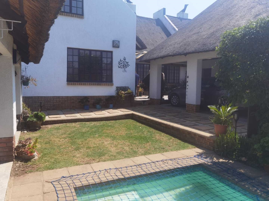 4 Bedroom Property for Sale in Van Riebeeck Park Gauteng