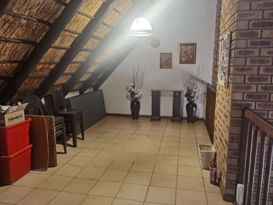 4 Bedroom Property for Sale in Van Riebeeck Park Gauteng