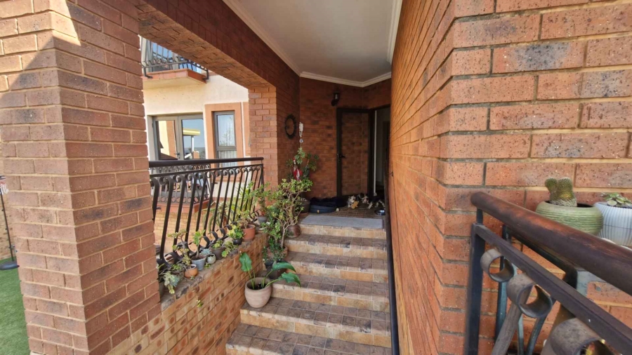 4 Bedroom Property for Sale in Rietondale Gauteng