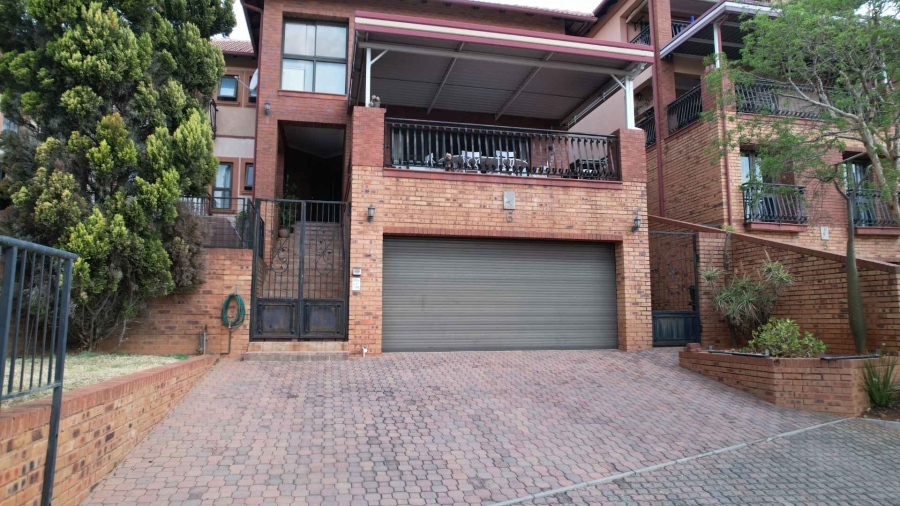 4 Bedroom Property for Sale in Rietondale Gauteng