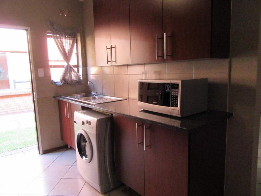 2 Bedroom Property for Sale in Albertsdal Gauteng