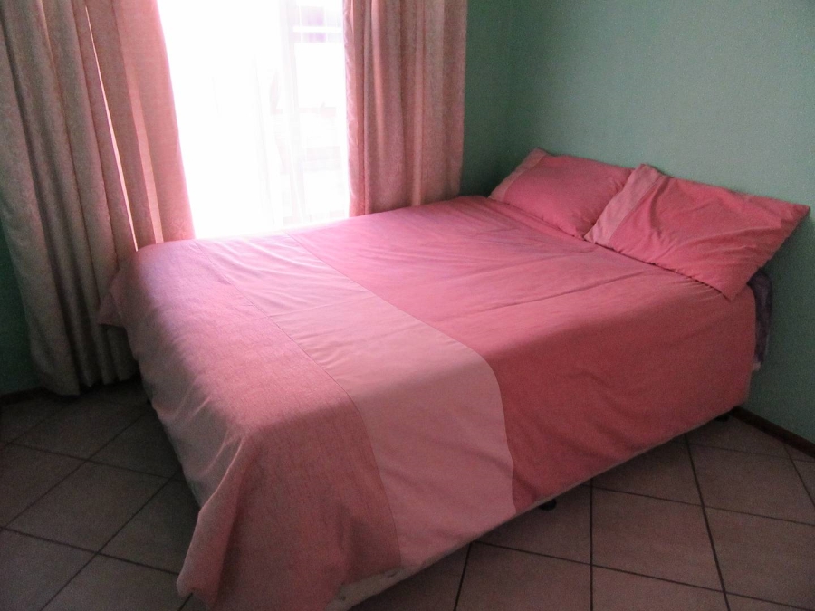 2 Bedroom Property for Sale in Albertsdal Gauteng