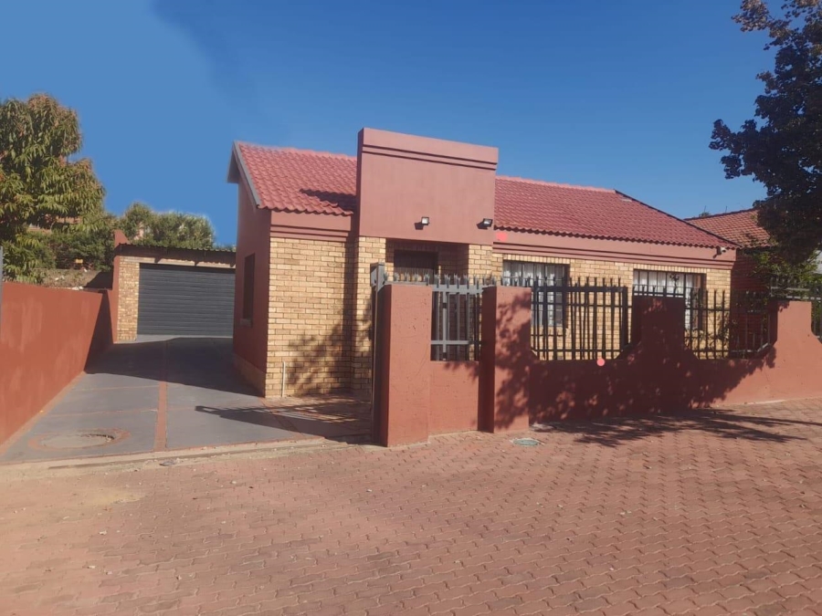 3 Bedroom Property for Sale in Danville Gauteng