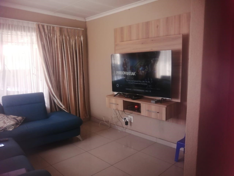 3 Bedroom Property for Sale in Mahube Valley Gauteng