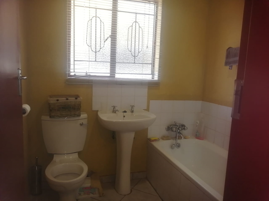 3 Bedroom Property for Sale in Mahube Valley Gauteng