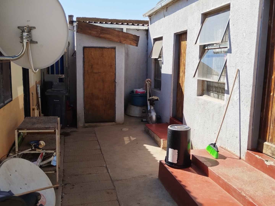 2 Bedroom Property for Sale in Olievenhoutbosch A H Gauteng