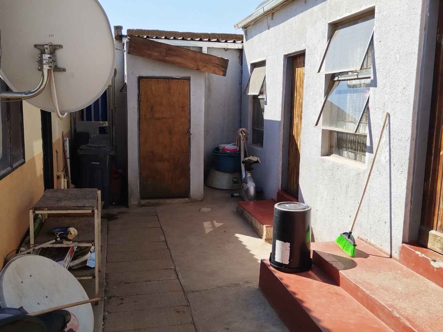 2 Bedroom Property for Sale in Olievenhoutbosch A H Gauteng