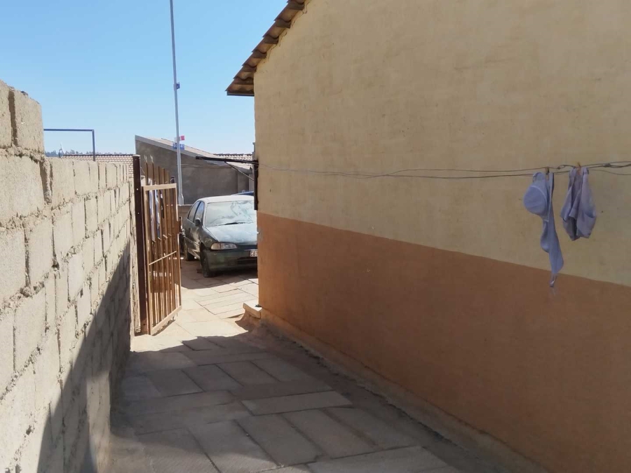 2 Bedroom Property for Sale in Olievenhoutbosch A H Gauteng