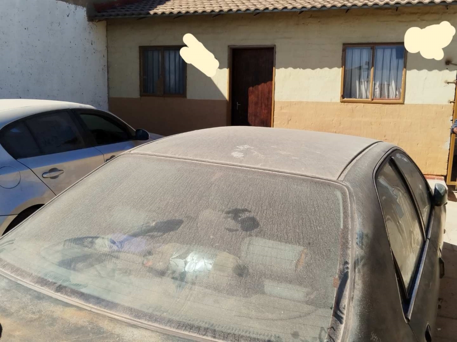 2 Bedroom Property for Sale in Olievenhoutbosch A H Gauteng