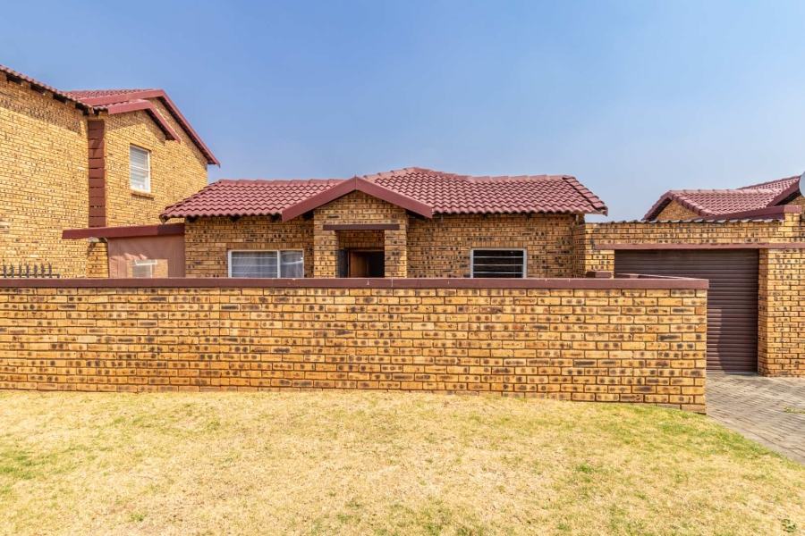 3 Bedroom Property for Sale in Honeypark Gauteng