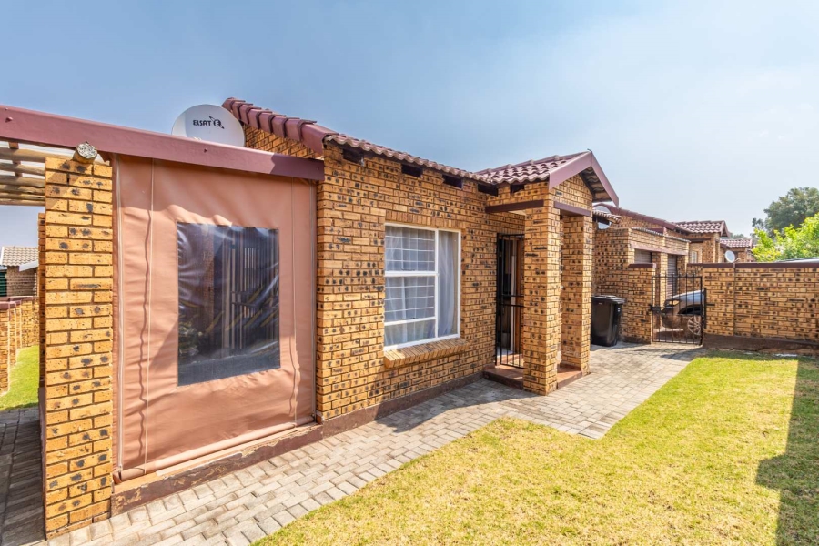 3 Bedroom Property for Sale in Honeypark Gauteng