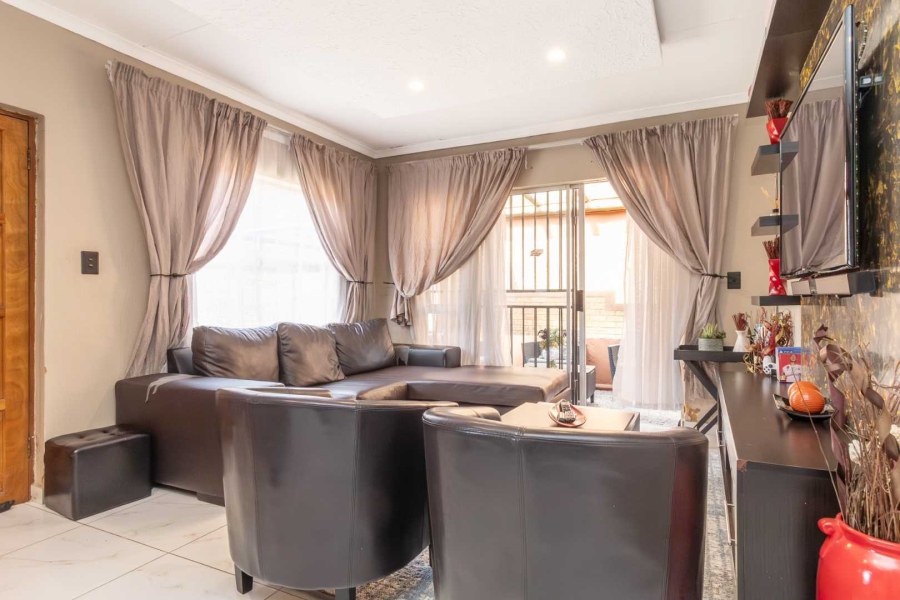 3 Bedroom Property for Sale in Honeypark Gauteng