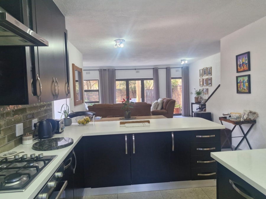 2 Bedroom Property for Sale in Morningside Gauteng