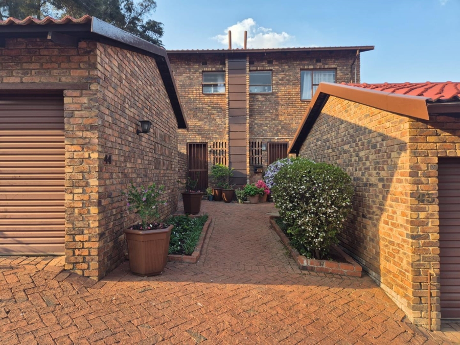 2 Bedroom Property for Sale in Morningside Gauteng