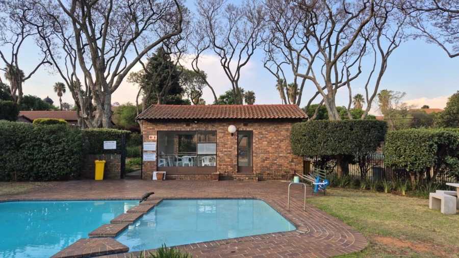 2 Bedroom Property for Sale in Morningside Gauteng