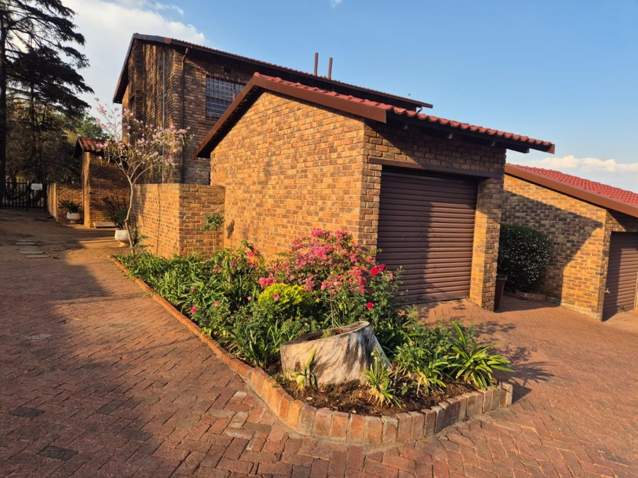 2 Bedroom Property for Sale in Morningside Gauteng