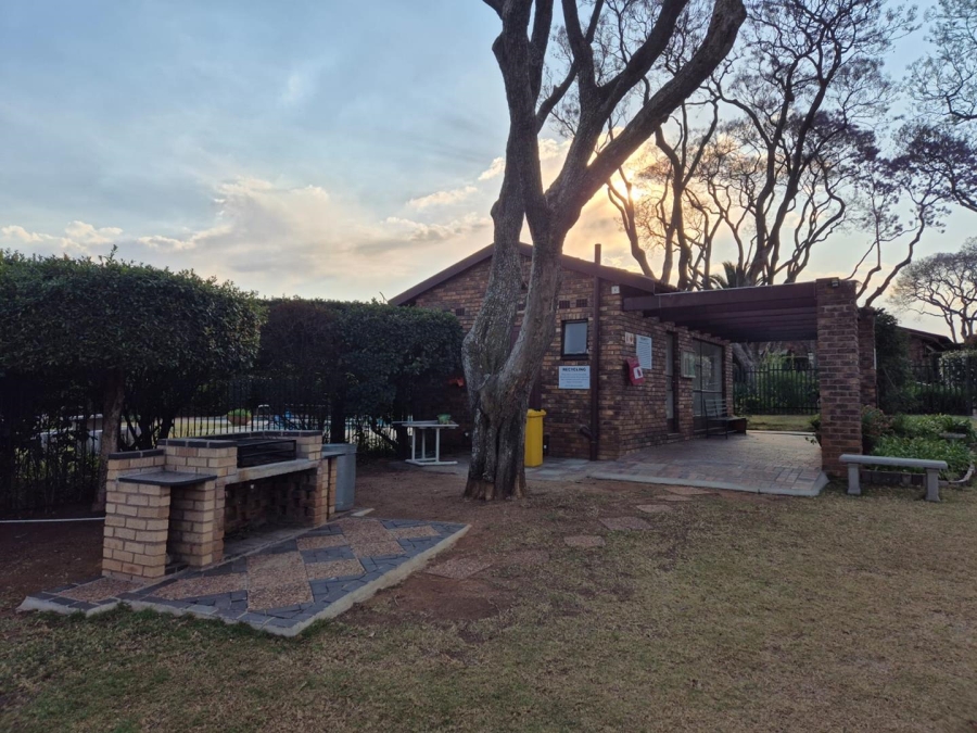 2 Bedroom Property for Sale in Morningside Gauteng