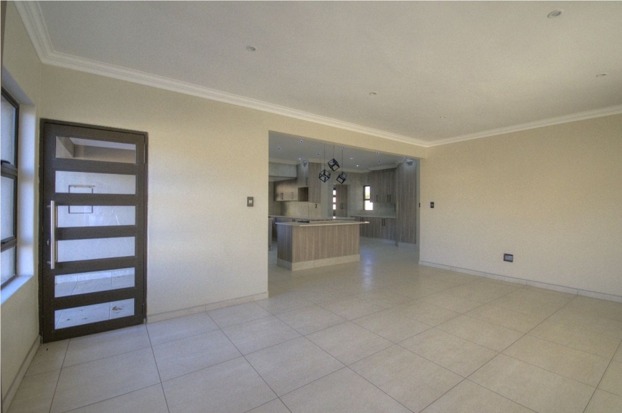 3 Bedroom Property for Sale in Brackenhurst Gauteng