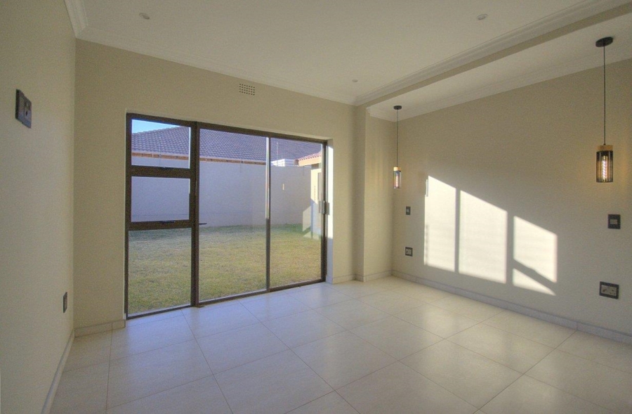 3 Bedroom Property for Sale in Brackenhurst Gauteng