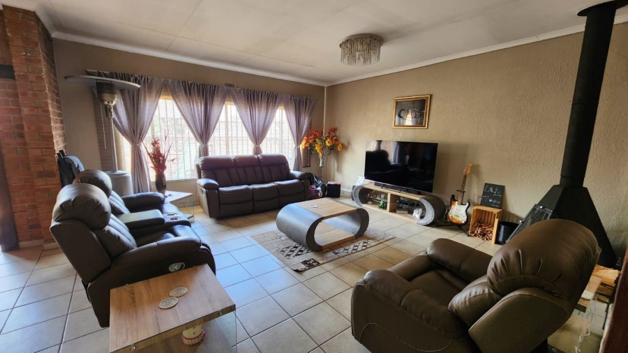 4 Bedroom Property for Sale in Kibler Park Gauteng