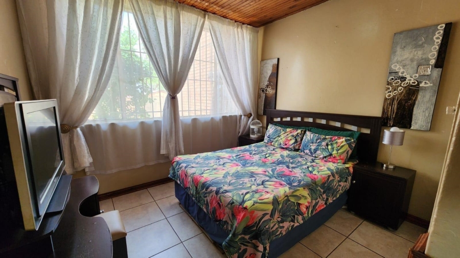 4 Bedroom Property for Sale in Kibler Park Gauteng