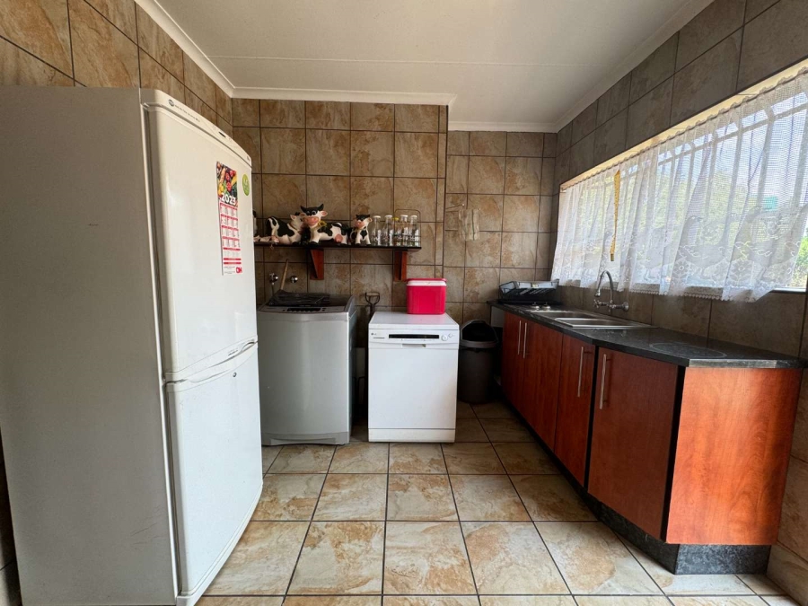 To Let 4 Bedroom Property for Rent in Henley on Klip Gauteng