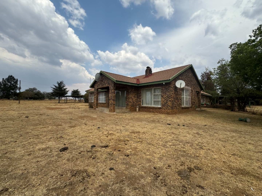 To Let 4 Bedroom Property for Rent in Henley on Klip Gauteng